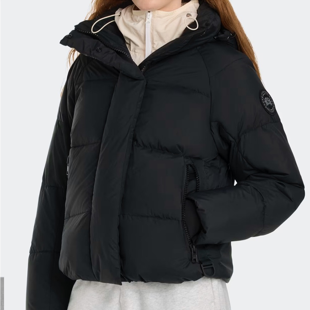 Canada Goose Women's Classic Black Puffer Jacket — no hood